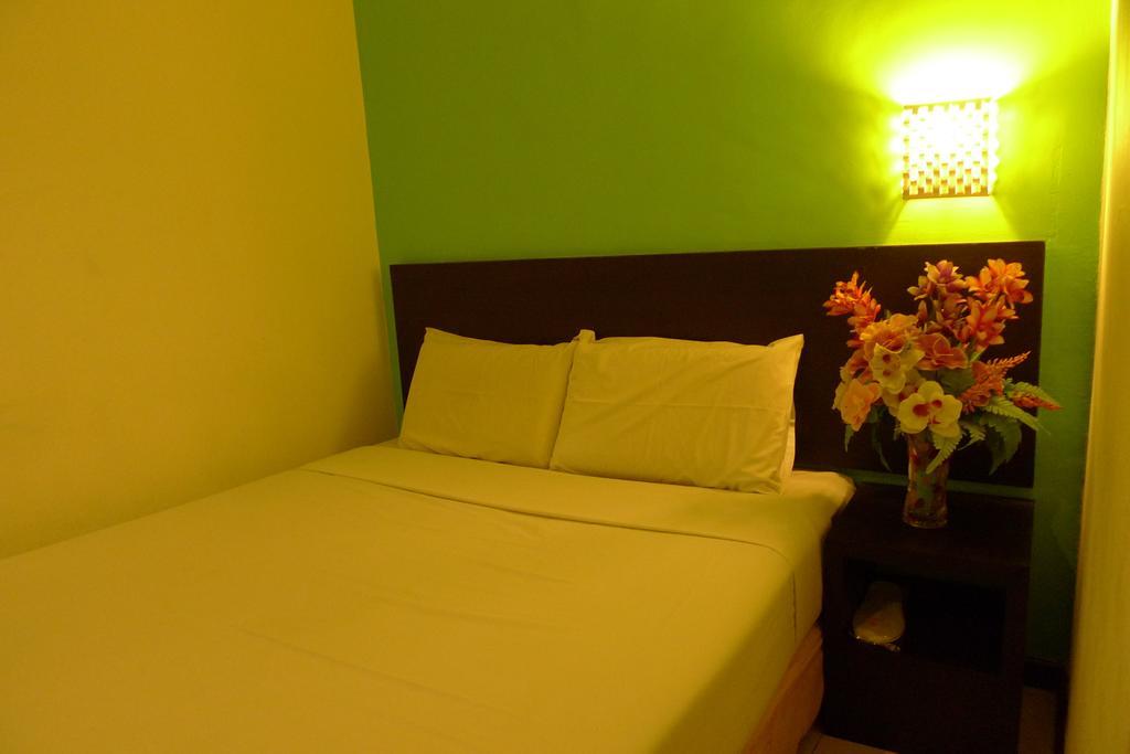 Meldrum Hotel Johor Bahru Extérieur photo