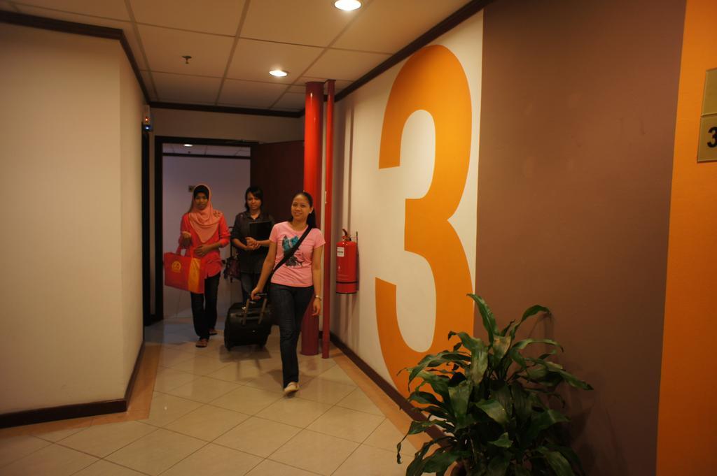 Meldrum Hotel Johor Bahru Extérieur photo