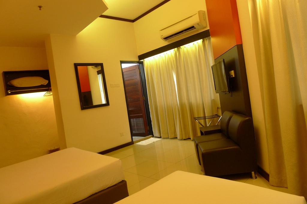 Meldrum Hotel Johor Bahru Chambre photo